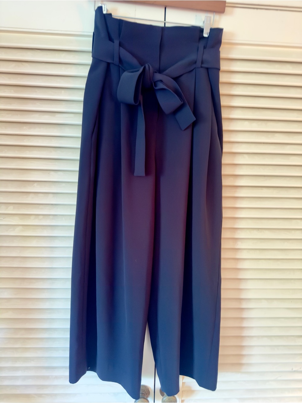 LIKE NEW COS NAVY CROPPED PAPER BAG WAIST PANTS SZ 12 ORIG $185